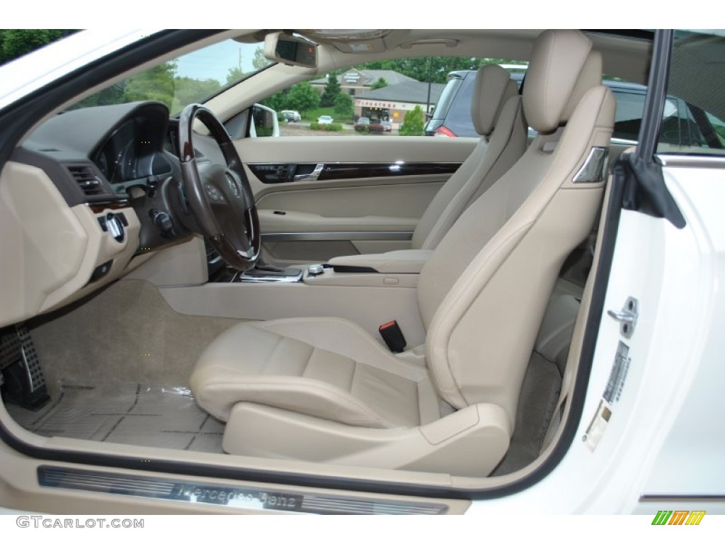 Almond/Mocha Interior 2011 Mercedes-Benz E 350 Coupe Photo #94399784