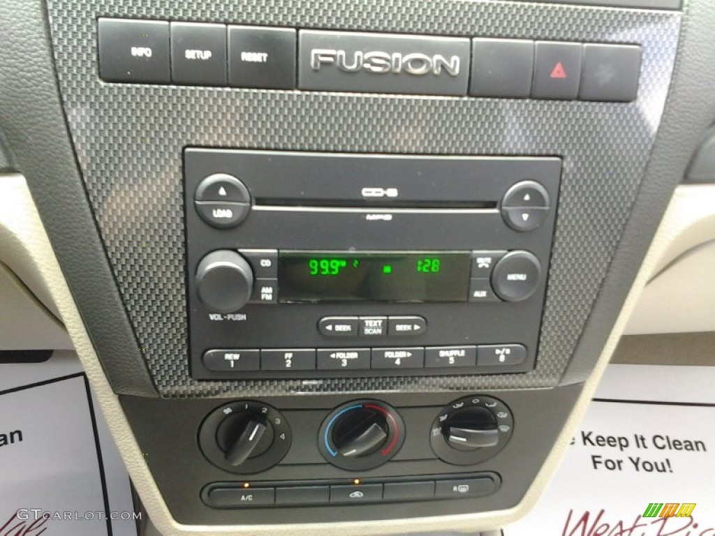 2006 Ford Fusion SE Controls Photo #94402019