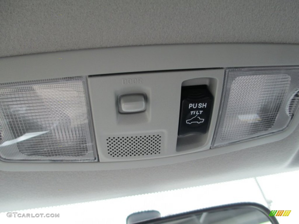 2014 Lancer Evolution MR - Wicked White / Black photo #31