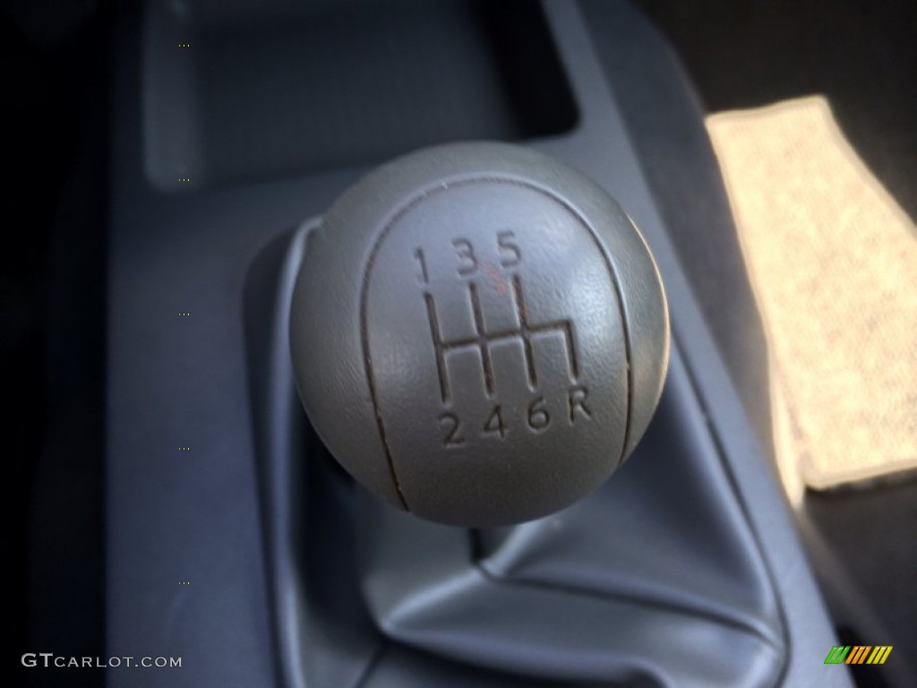 2006 Nissan Frontier SE Crew Cab 6 Speed Manual Transmission Photo #94406543