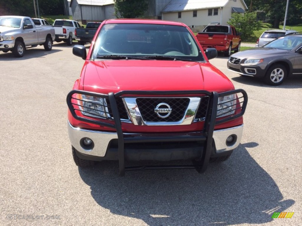 2006 Frontier SE Crew Cab - Red Alert / Steel photo #38