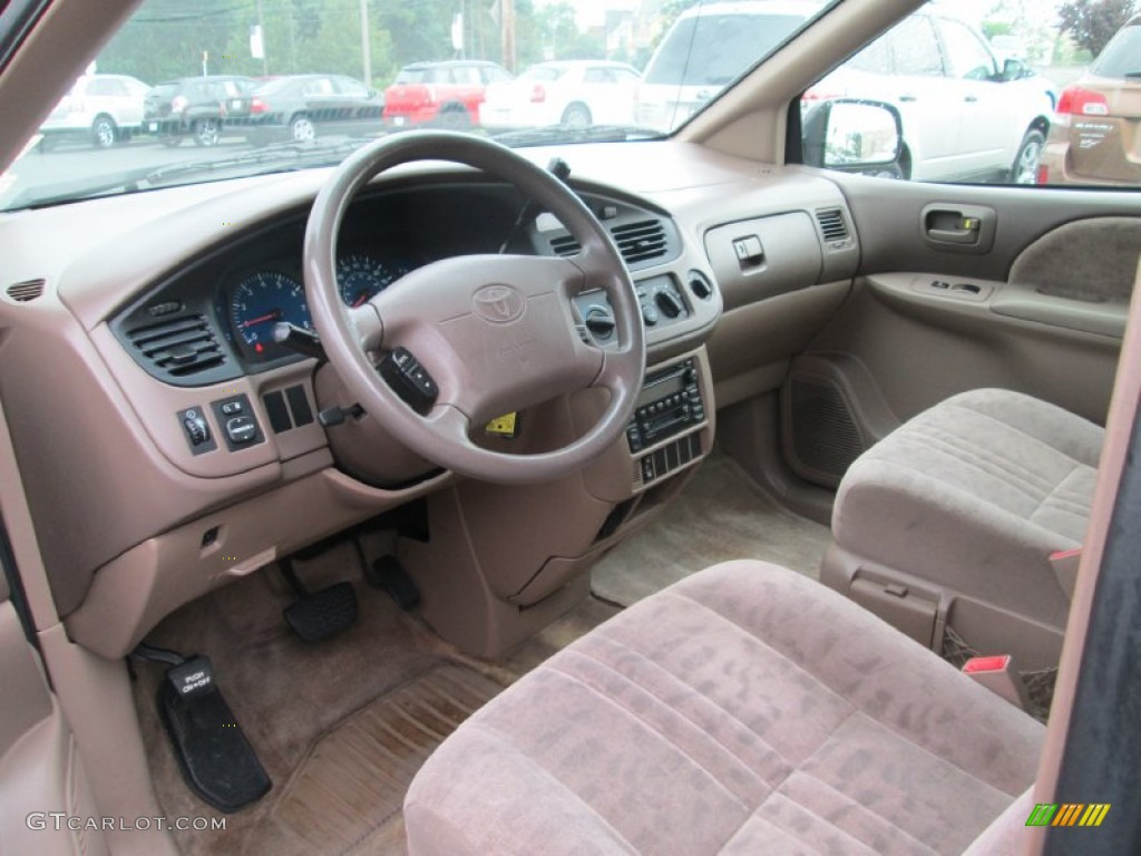 Oak Interior 2003 Toyota Sienna LE Photo #94416302