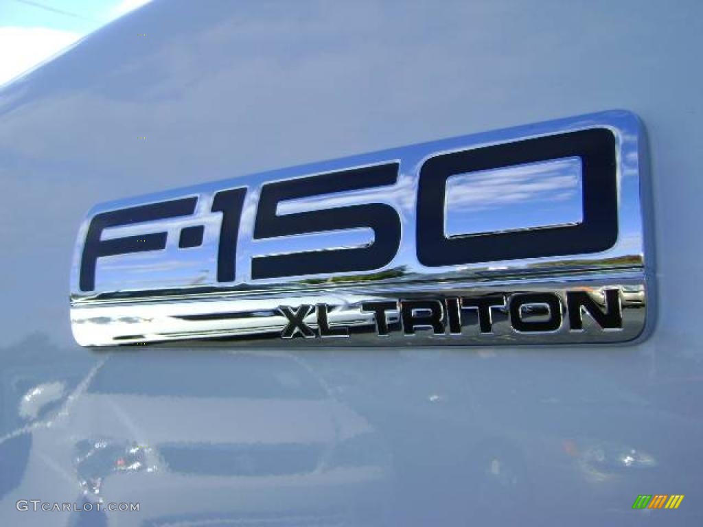 2007 F150 XL Regular Cab - Oxford White / Medium Flint photo #9