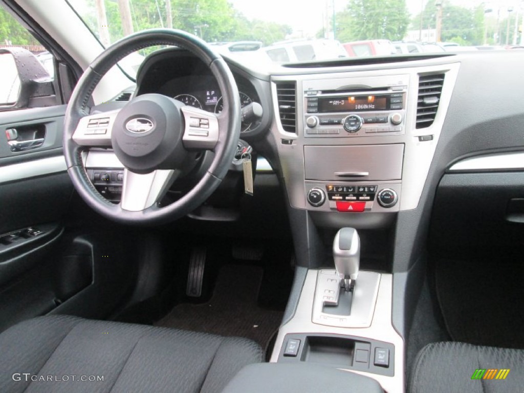 2011 Outback 2.5i Premium Wagon - Graphite Gray Metallic / Off Black photo #16