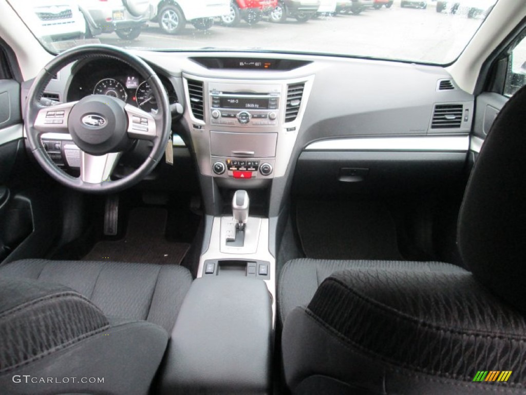 2011 Outback 2.5i Premium Wagon - Graphite Gray Metallic / Off Black photo #23
