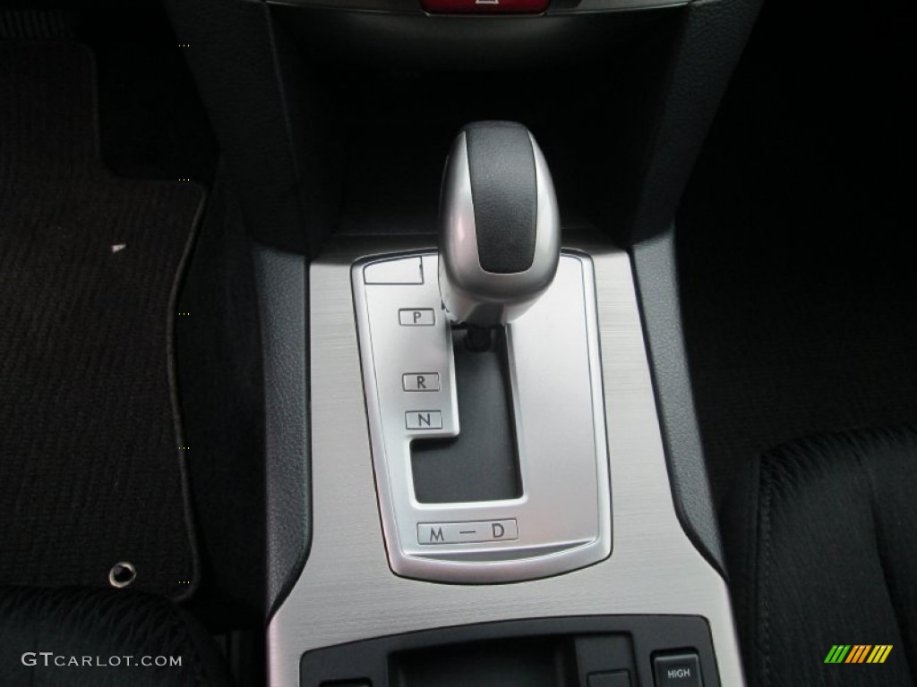 2011 Outback 2.5i Premium Wagon - Graphite Gray Metallic / Off Black photo #25