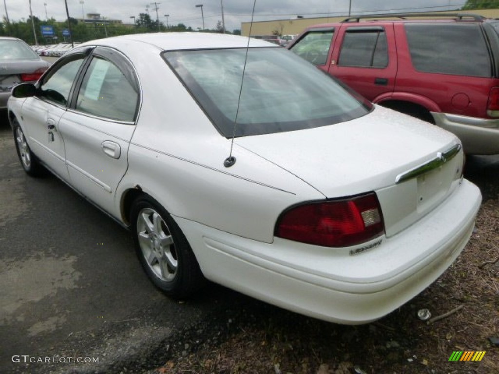 2002 Sable LS Premium Sedan - Vibrant White / Dark Charcoal photo #2