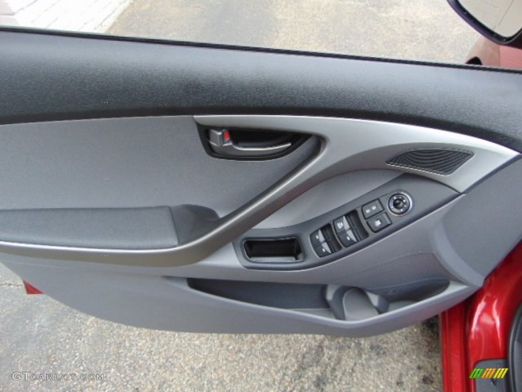2014 Elantra SE Sedan - Red / Gray photo #7