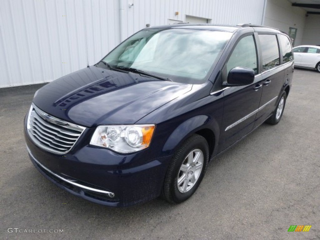 2013 Town & Country Touring - True Blue Pearl / Black/Light Graystone photo #2