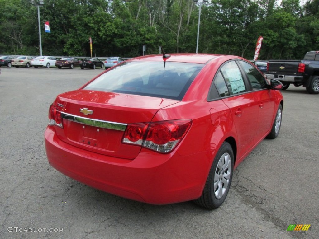 2014 Cruze LS - Red Hot / Jet Black/Medium Titanium photo #6