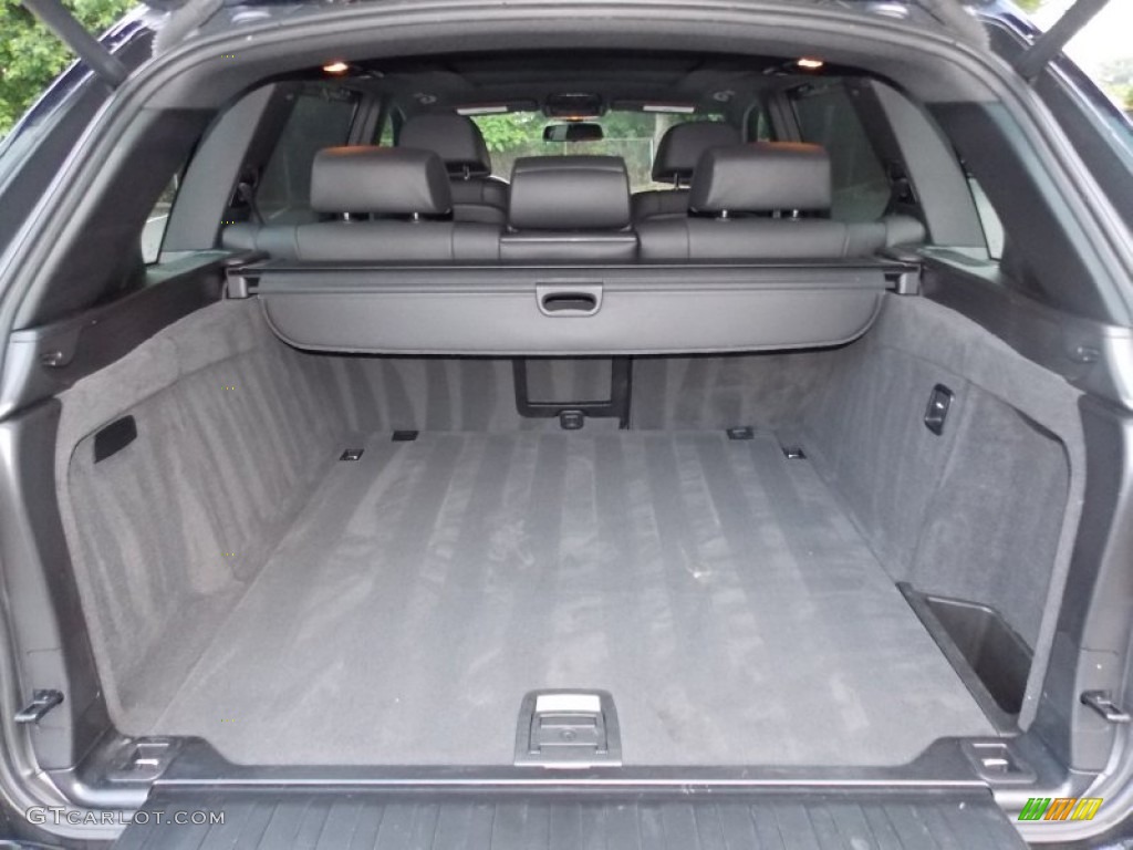 2011 BMW X5 xDrive 35i Trunk Photos