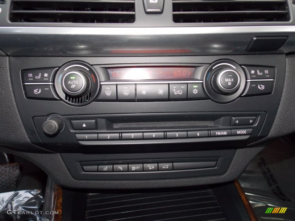 2011 BMW X5 xDrive 35i Controls Photos