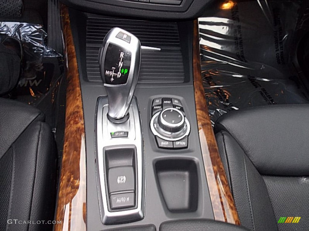 2011 BMW X5 xDrive 35i Transmission Photos