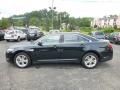 Tuxedo Black - Taurus SEL Photo No. 4