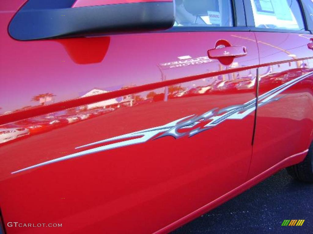 2008 Focus SES Sedan - Vermillion Red / Medium Stone photo #9