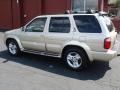 2001 Tuscan Beige Metallic Infiniti QX4 4x4  photo #12
