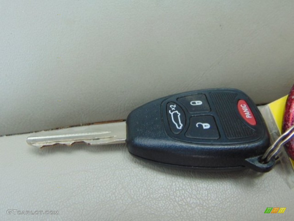 2005 Chrysler Pacifica Touring AWD Keys Photo #94445297