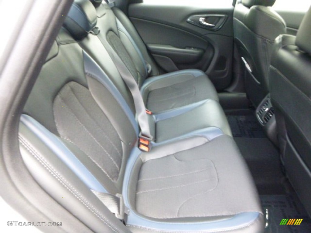 2015 Chrysler 200 S AWD Rear Seat Photo #94448255