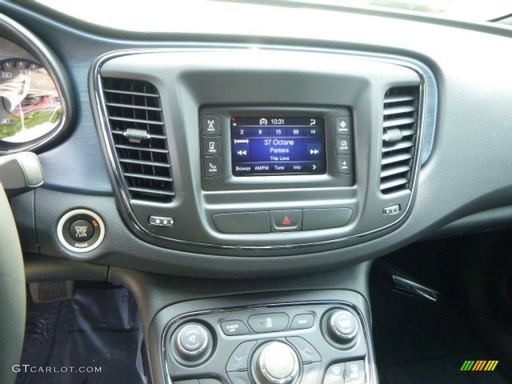 2015 Chrysler 200 S Controls Photo #94448891