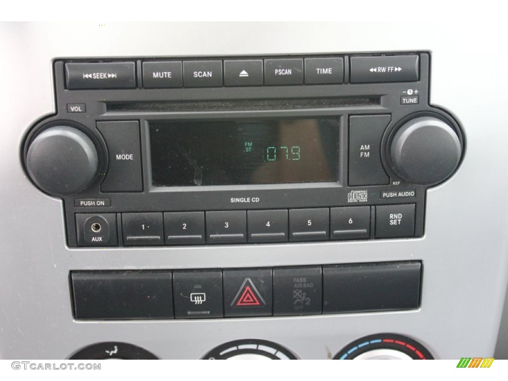 2006 Chrysler PT Cruiser Standard PT Cruiser Model Audio System Photos
