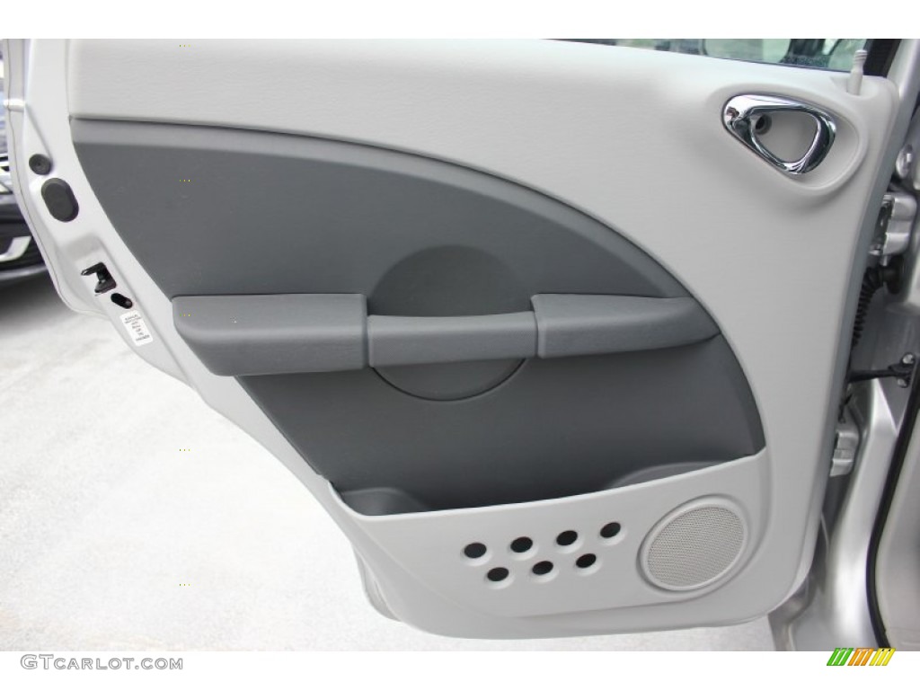 2006 Chrysler PT Cruiser Standard PT Cruiser Model Pastel Slate Gray Door Panel Photo #94449881