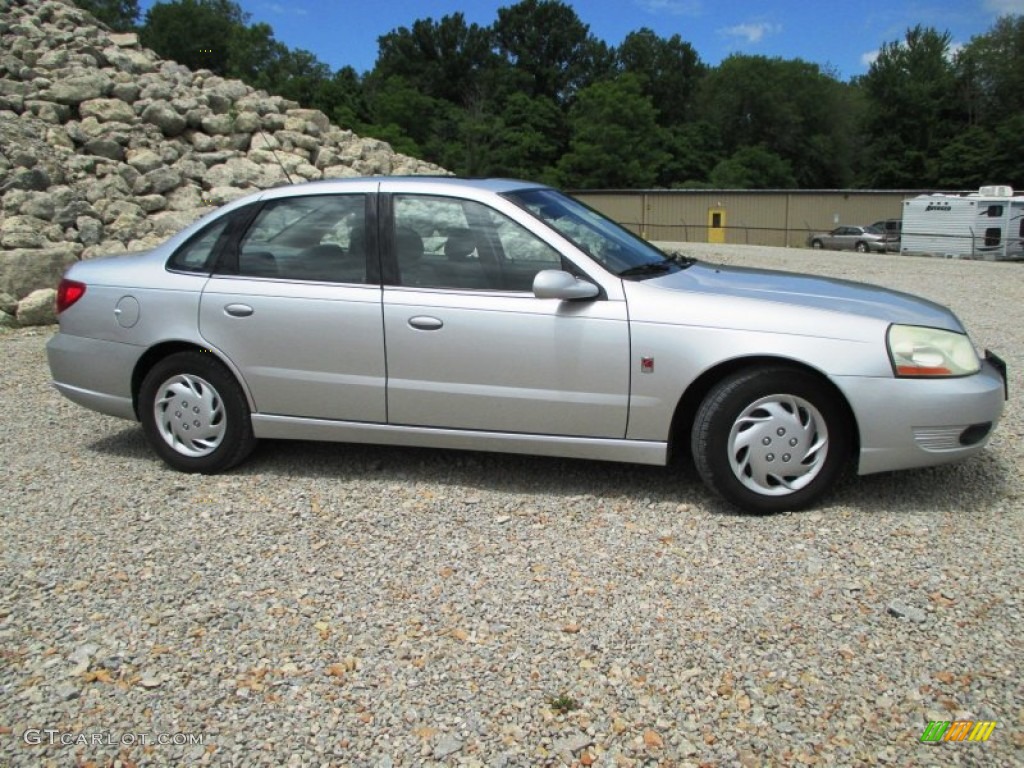 2004 L300 2 Sedan - Silver Platinum / Gray photo #27