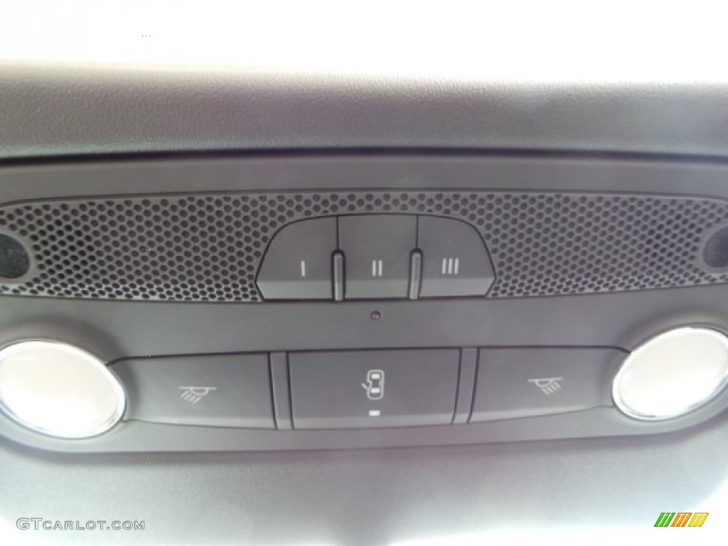 2012 Audi TT 2.0T quattro Roadster Controls Photo #94459304