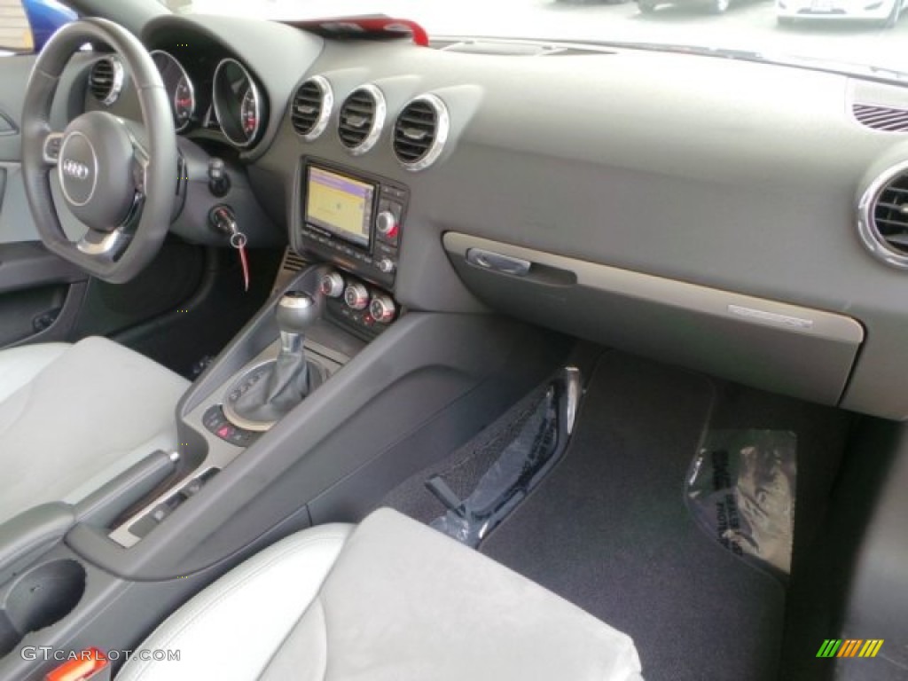 2012 Audi TT 2.0T quattro Roadster Dashboard Photos