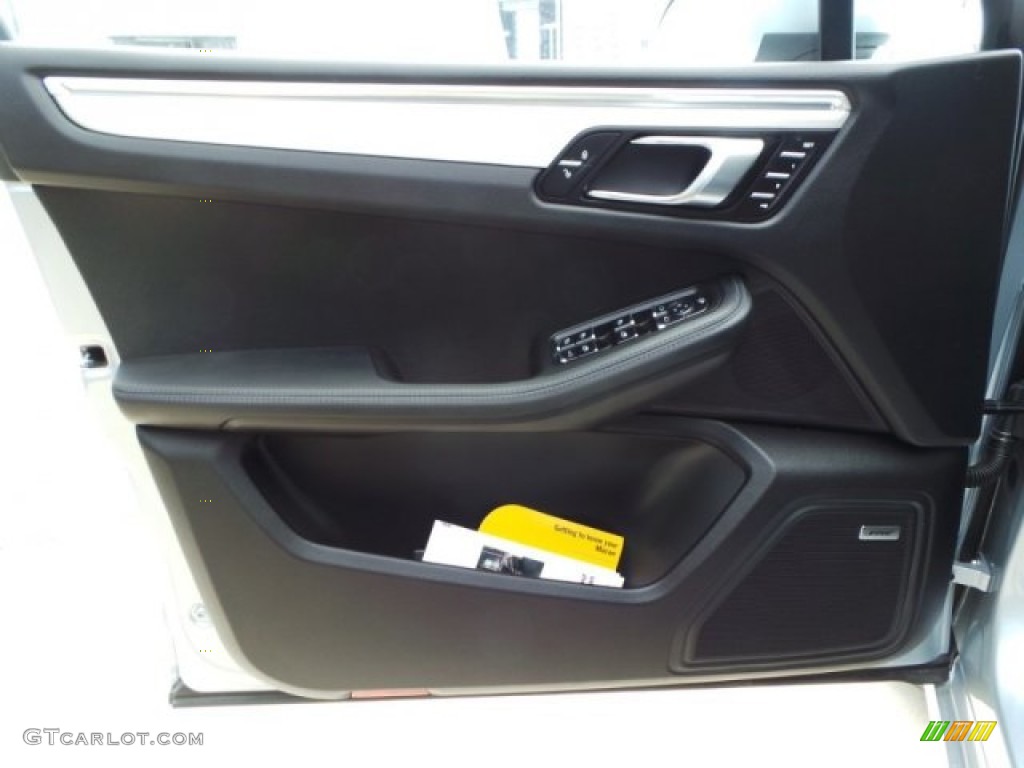2015 Porsche Macan Turbo Black Door Panel Photo #94459463