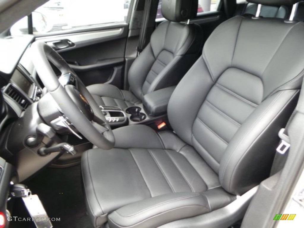 2015 Porsche Macan Turbo Front Seat Photo #94459481