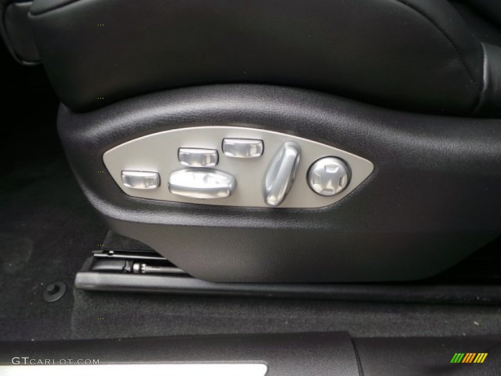 2015 Porsche Macan Turbo Controls Photo #94459487