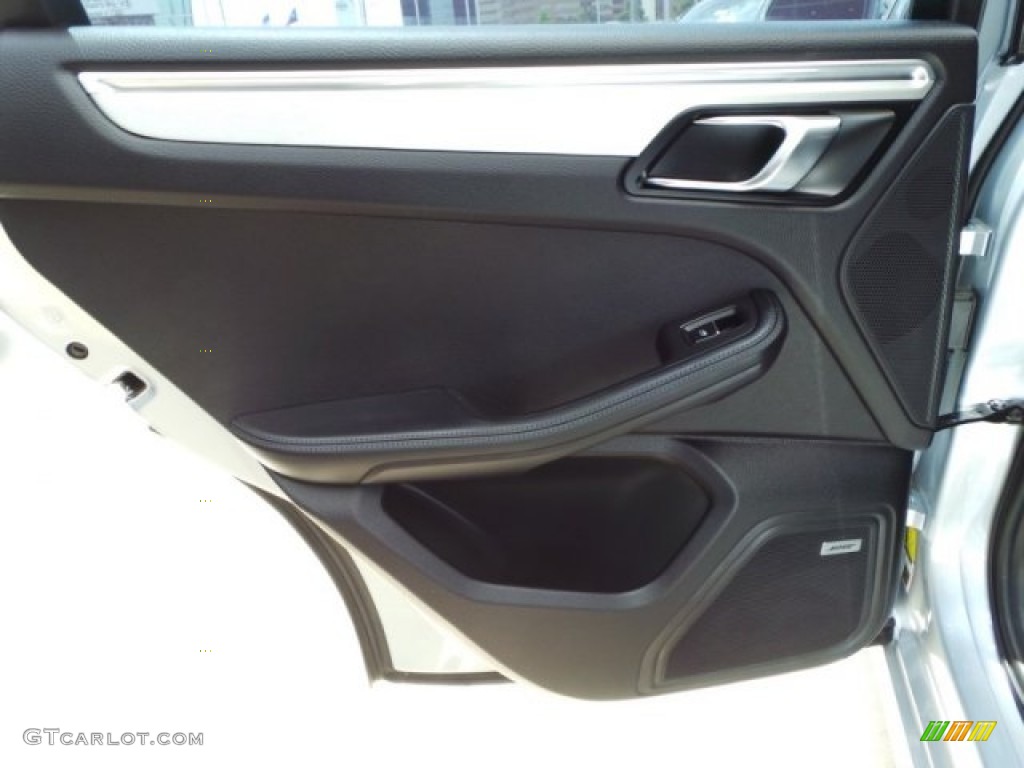 2015 Porsche Macan Turbo Black Door Panel Photo #94459585