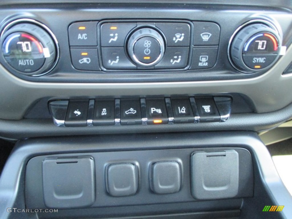 2015 GMC Sierra 3500HD Denali Crew Cab 4x4 Controls Photo #94459778
