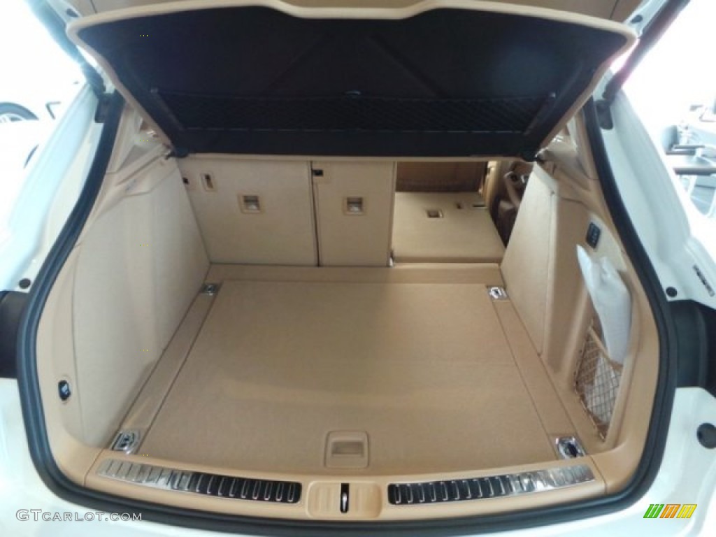 2015 Porsche Macan Turbo Trunk Photo #94459814