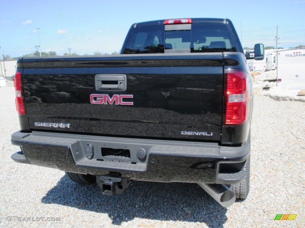 2015 GMC Sierra 3500HD Denali Crew Cab 4x4 Parts Photos