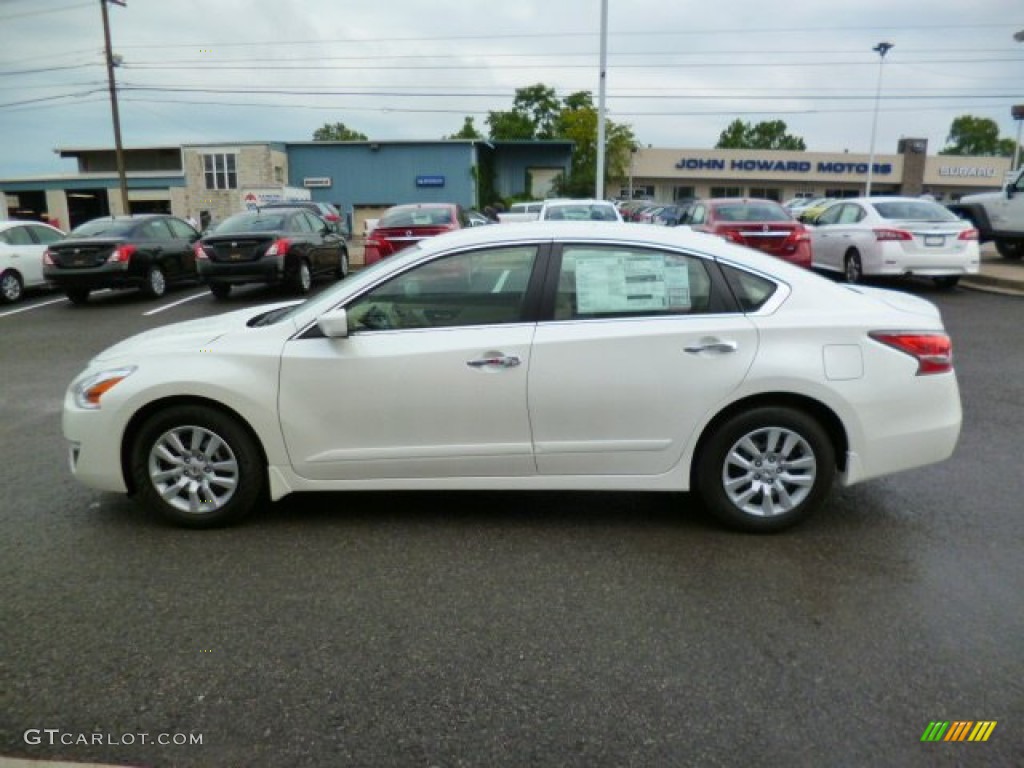 2015 Altima 2.5 S - Pearl White / Beige photo #4