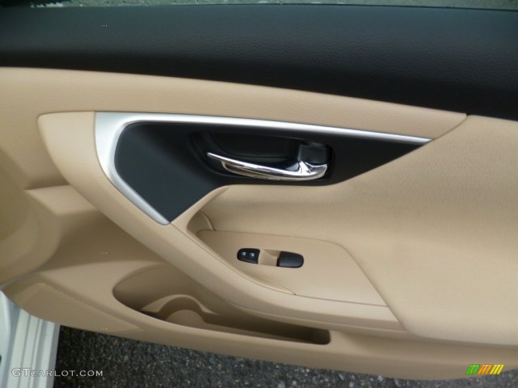 2015 Altima 2.5 S - Pearl White / Beige photo #11