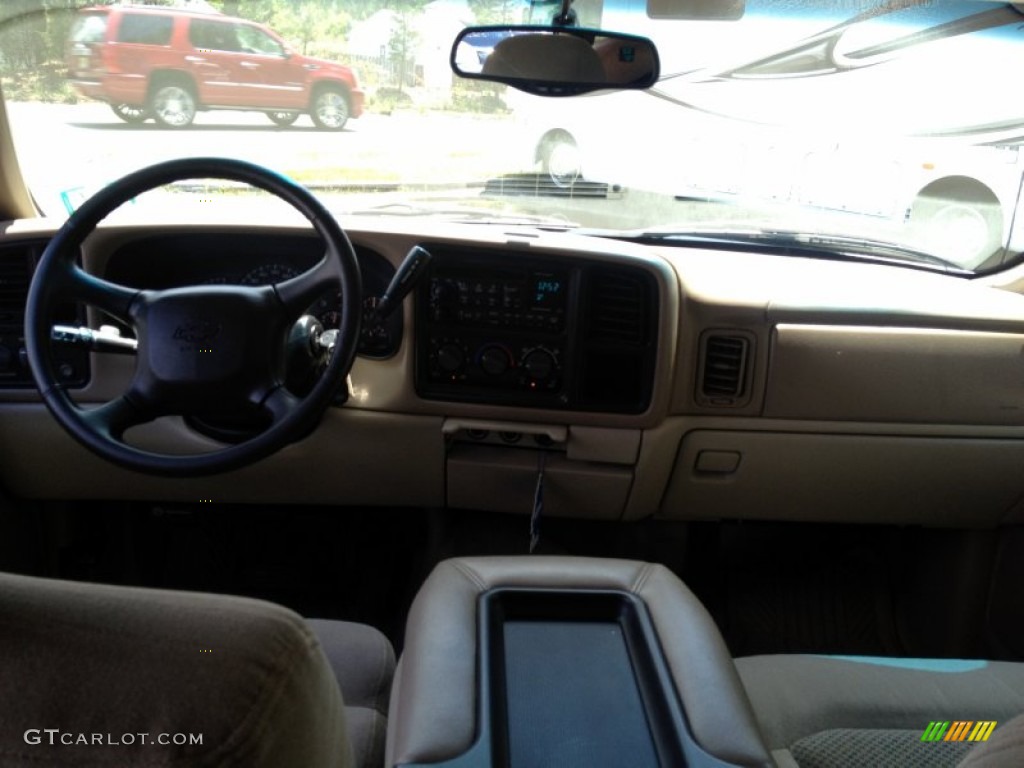 2002 Suburban 1500 LS - Onyx Black / Medium Gray/Neutral photo #26