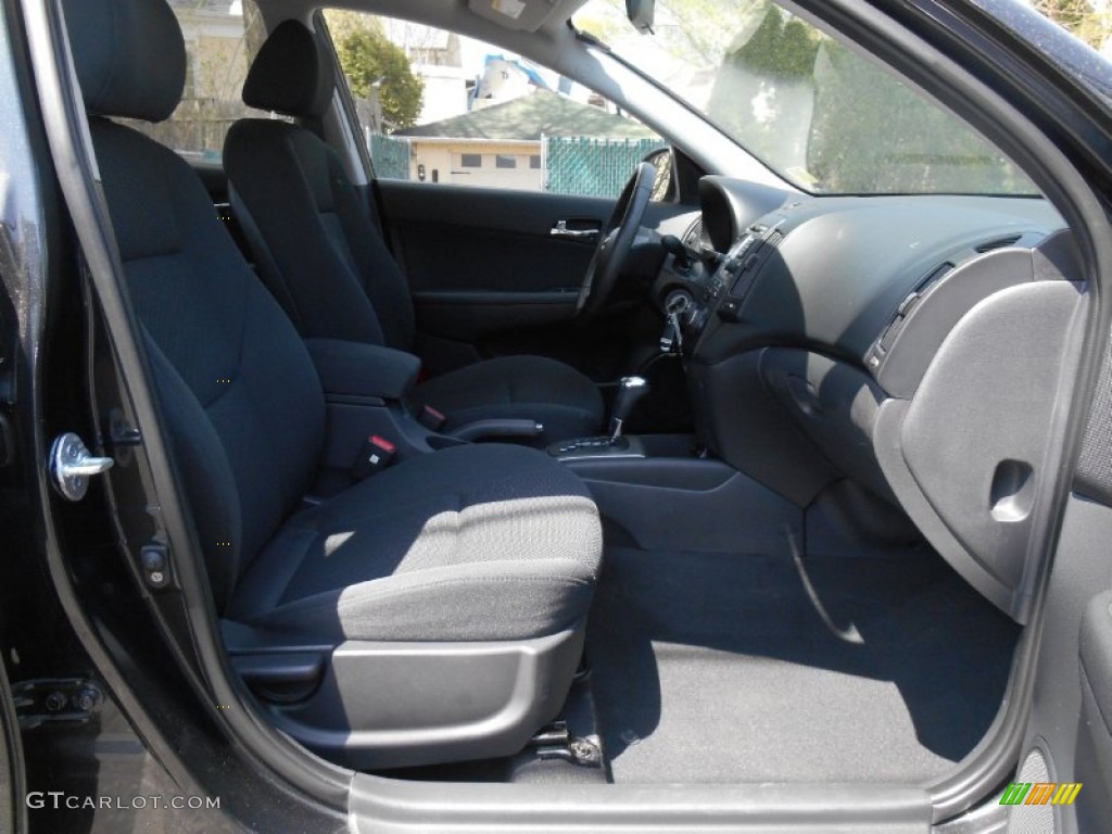 2009 Elantra Touring - Black Pearl / Black photo #11