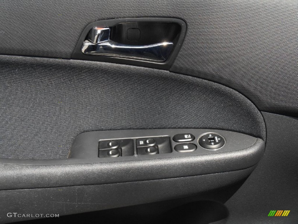 2009 Elantra Touring - Black Pearl / Black photo #13