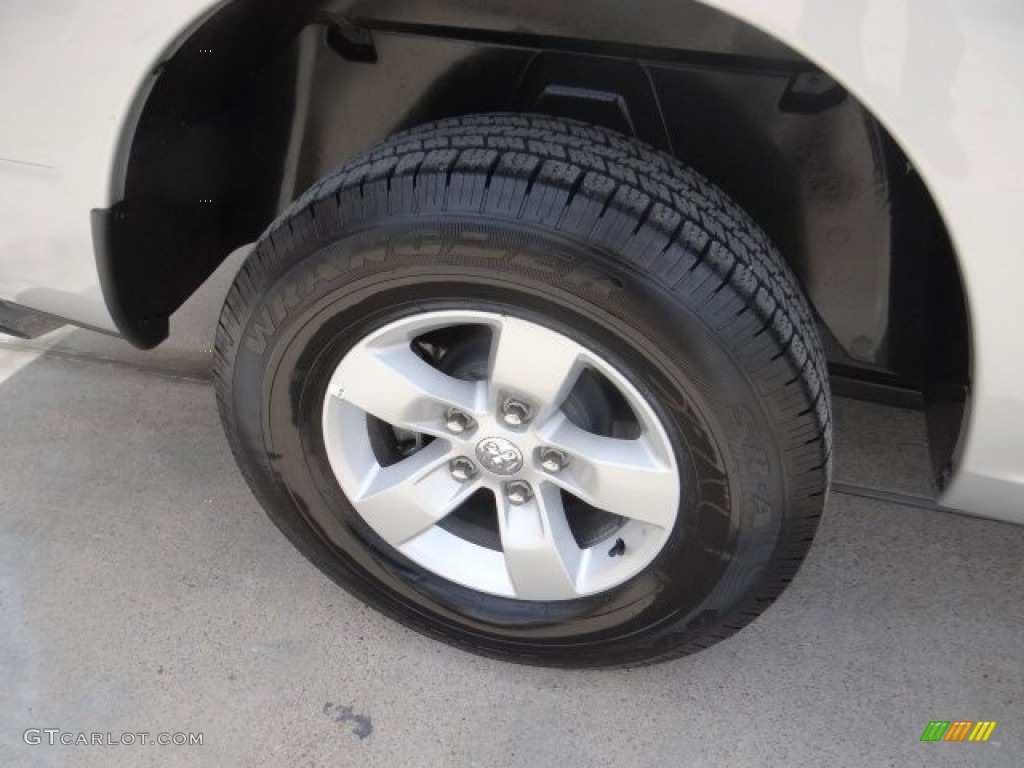 2014 1500 SLT Quad Cab - Bright Silver Metallic / Black/Diesel Gray photo #33