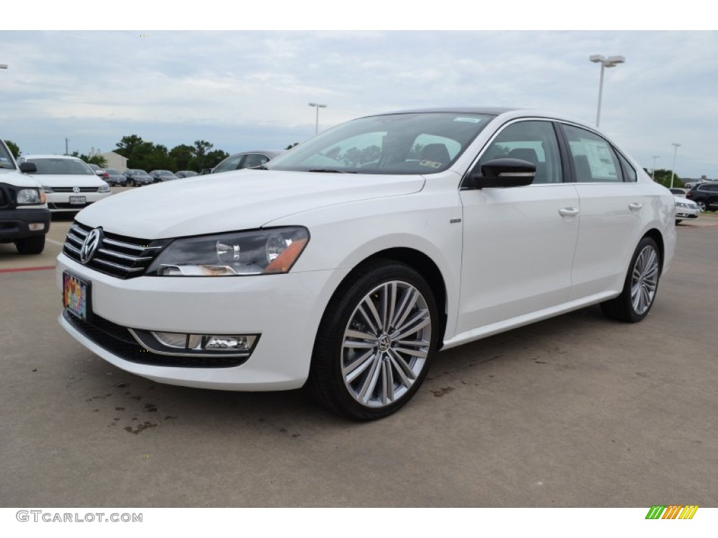 2014 Passat 1.8T SE - Candy White / Titan Black photo #1