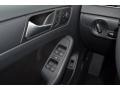 Black - Jetta SE Sedan Photo No. 5