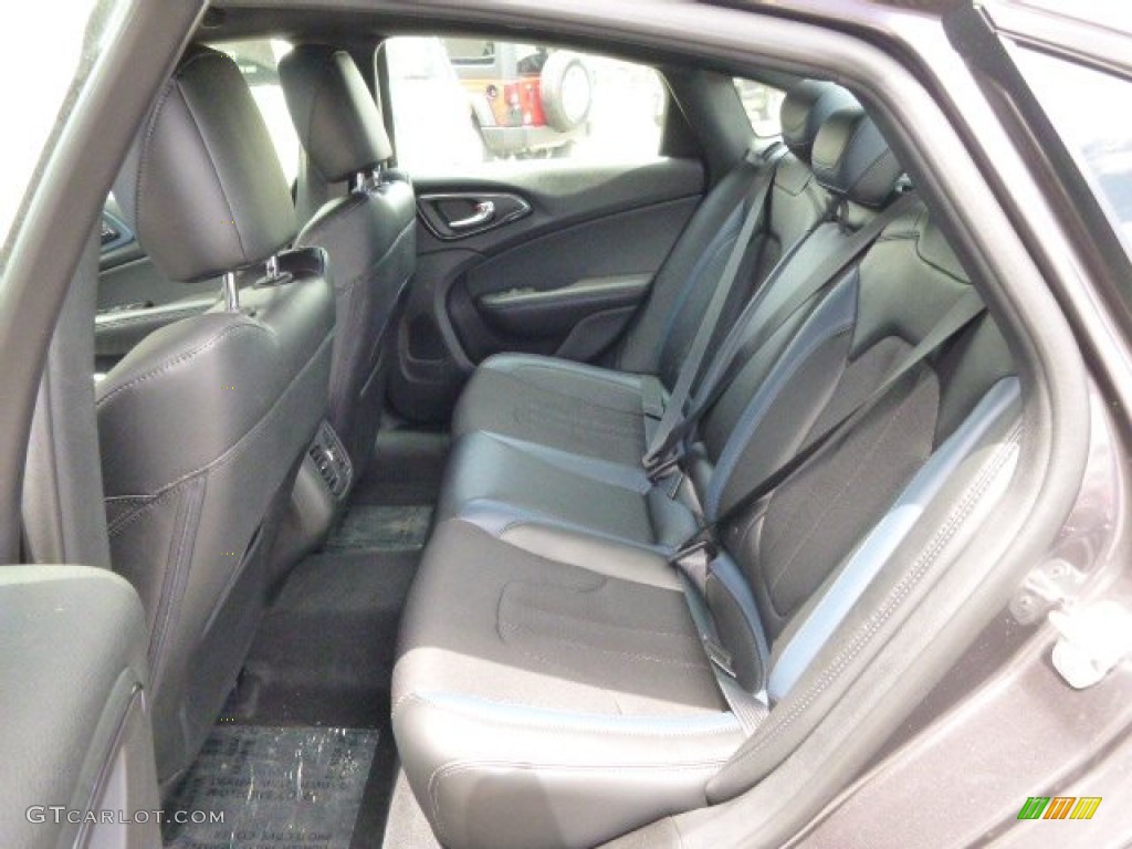 2015 Chrysler 200 S Rear Seat Photo #94475047