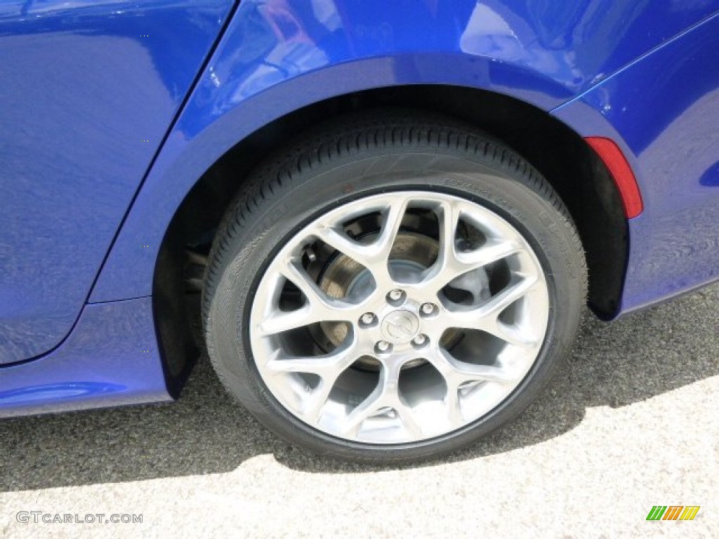 2015 Chrysler 200 C AWD Wheel Photos
