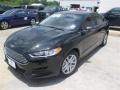 2014 Tuxedo Black Ford Fusion SE  photo #2