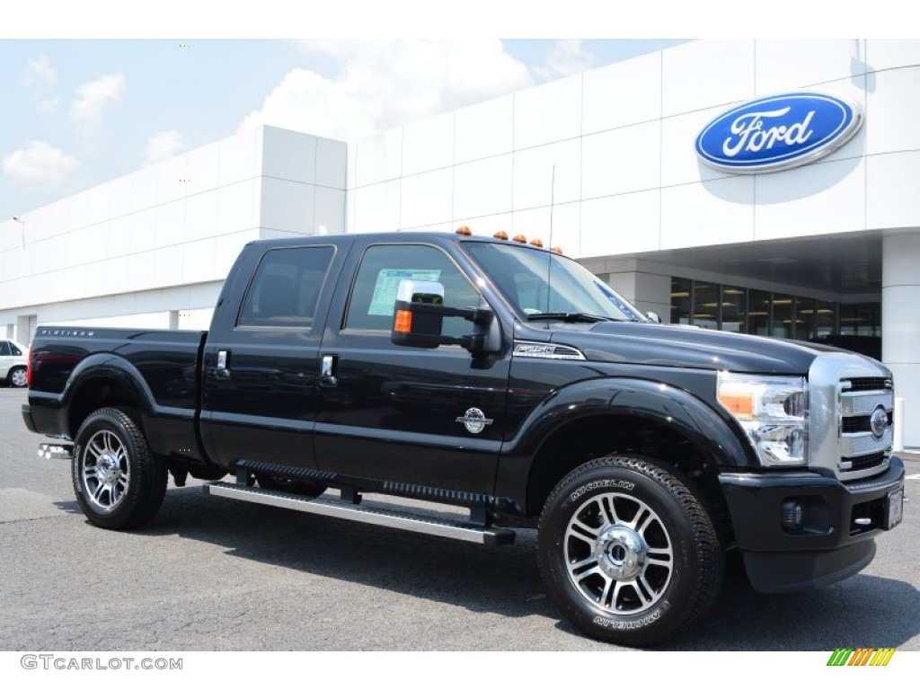 2015 F250 Super Duty Platinum Crew Cab 4x4 - Tuxedo Black / Platinum Pecan photo #1