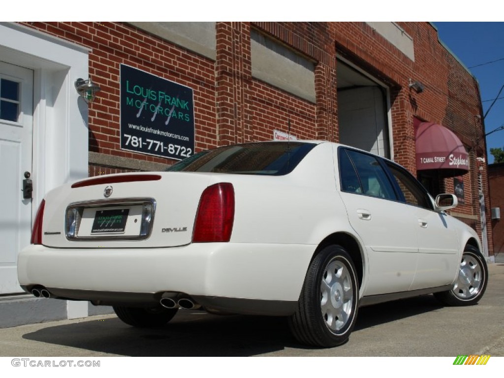 2002 DeVille Sedan - Cotillion White / Oatmeal photo #5