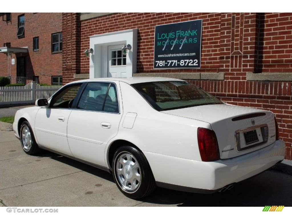 2002 DeVille Sedan - Cotillion White / Oatmeal photo #94