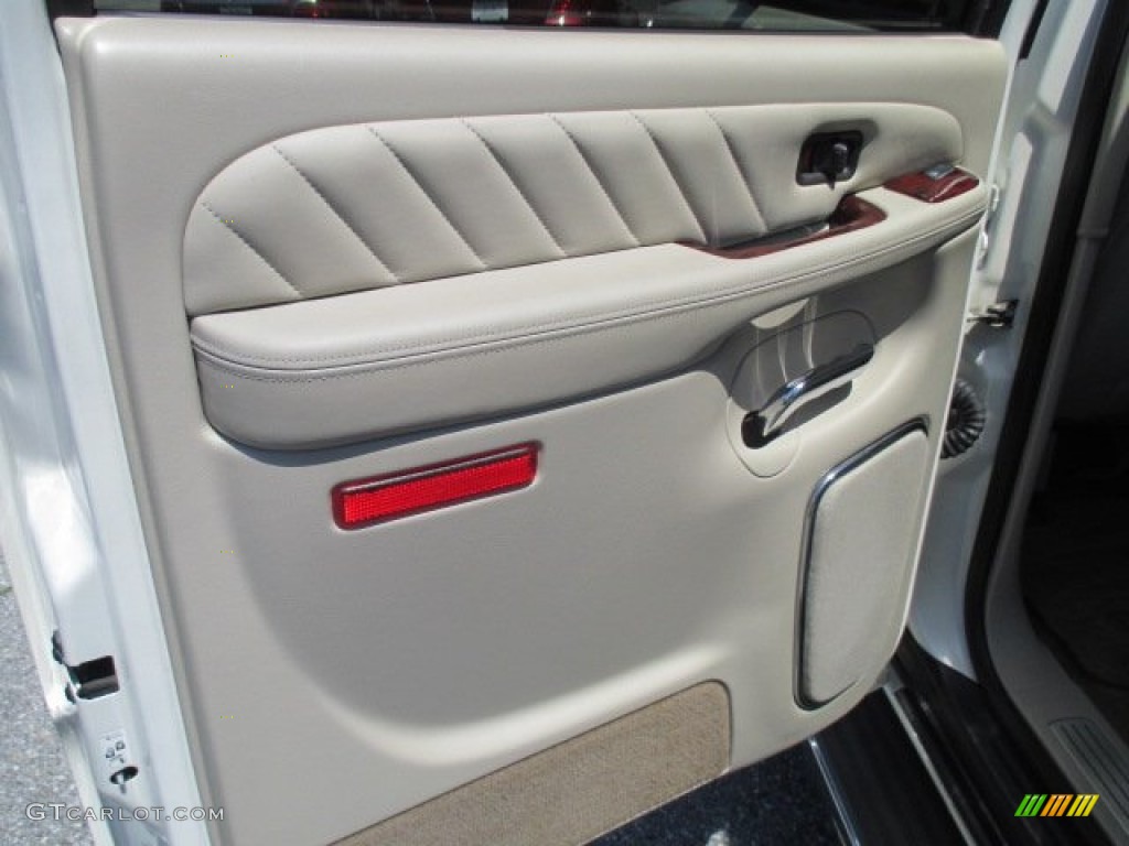2006 Cadillac Escalade ESV AWD Platinum Shale Door Panel Photo #94494204